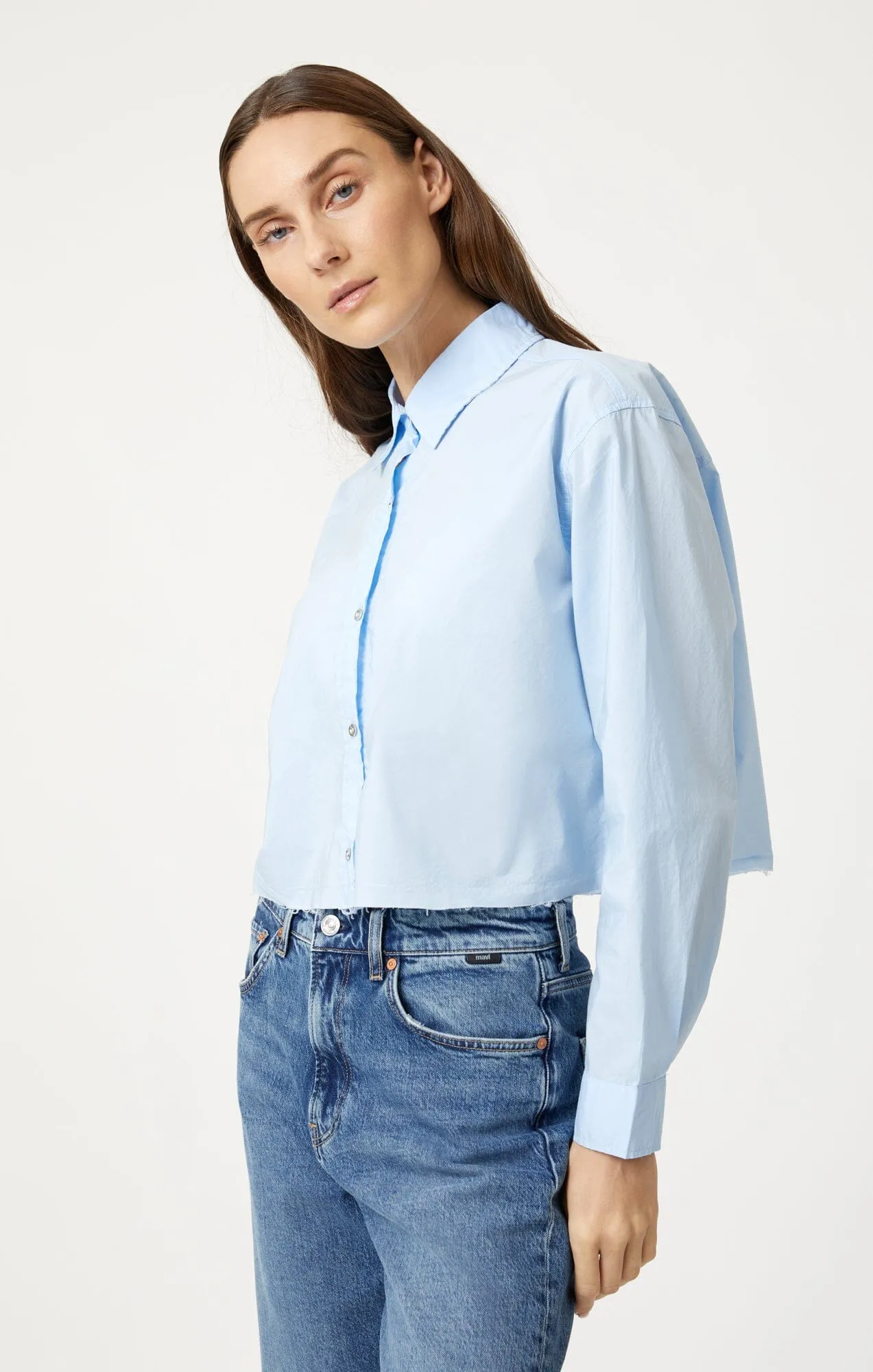 CROPPED BUTTON-UP SHIRT IN KENTUCKY BLUE