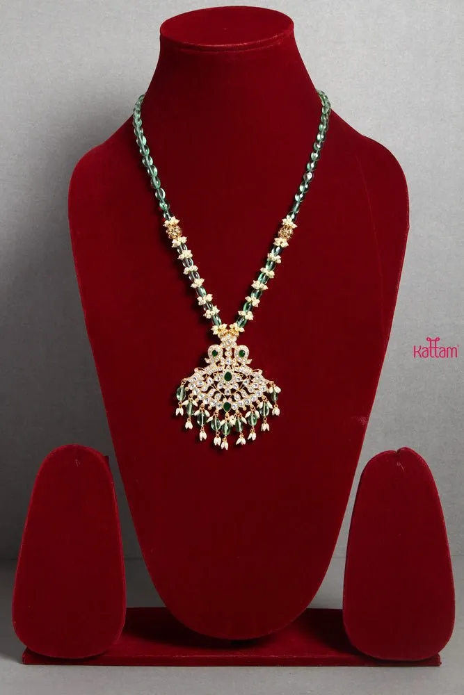 Emerald Kundan Mala