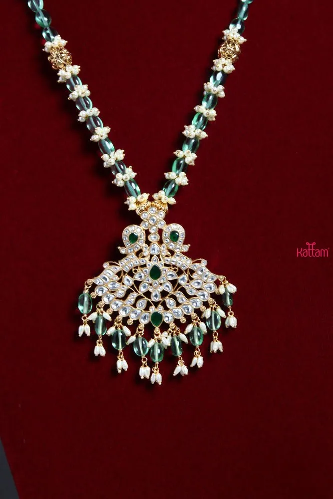 Emerald Kundan Mala