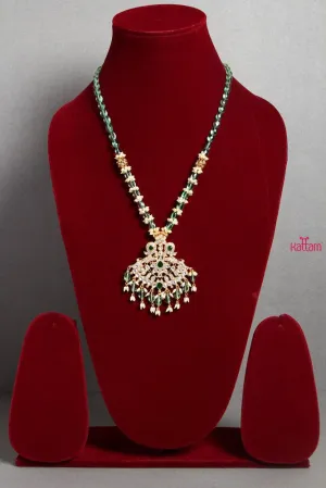 Emerald Kundan Mala