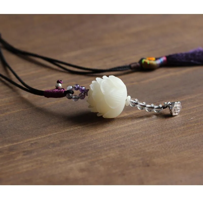 Natural Bodhi Seed Carved Flower Pendant Necklace