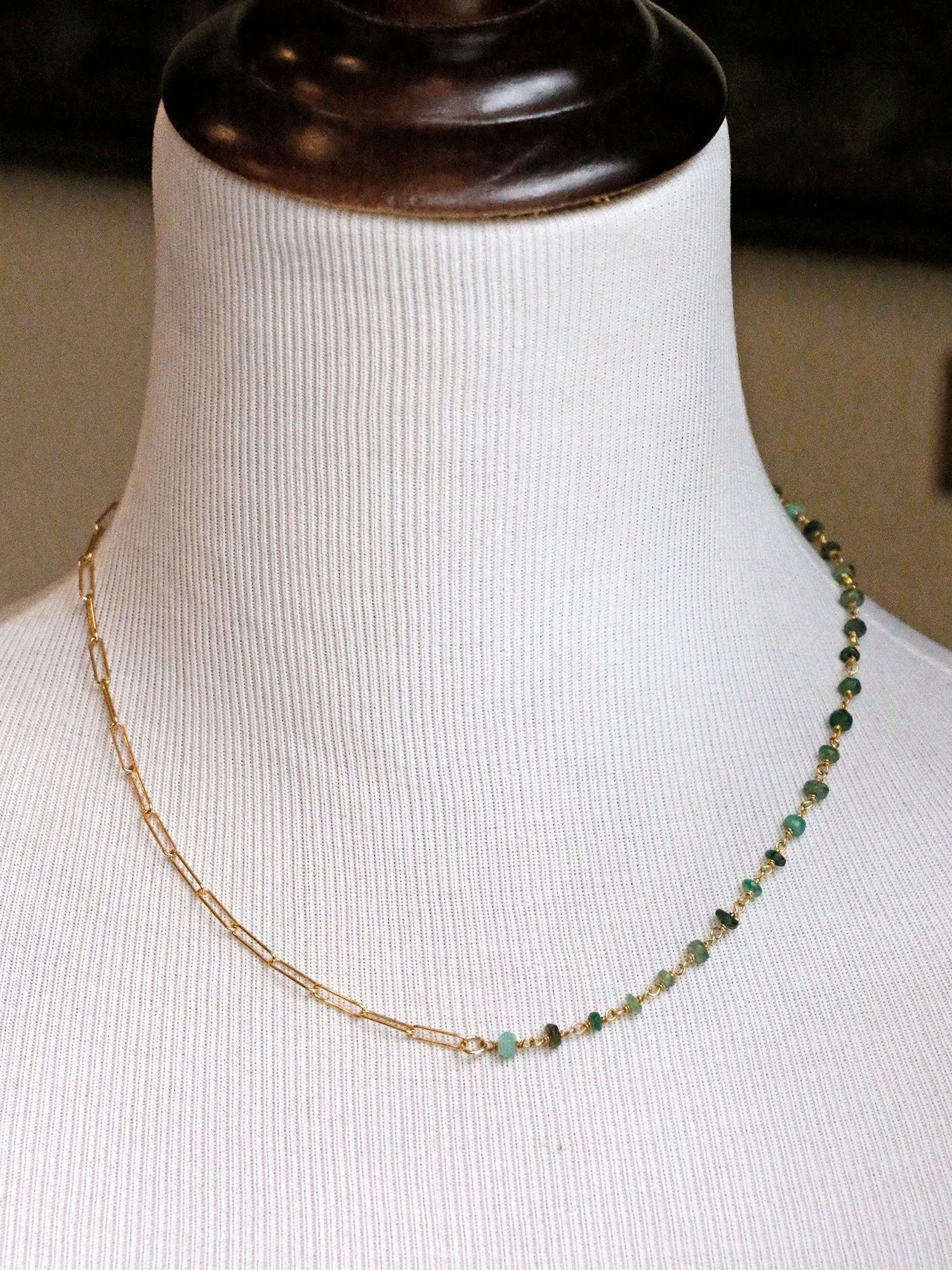 Susan Rifkin Beaded Emerald   Gold Paperclip Chain Necklace